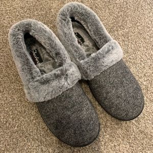Sketchers Cozy Campfire Women’s Slipper